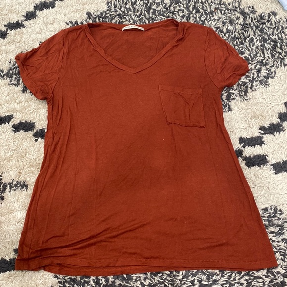 Tshirt - Picture 1 of 1